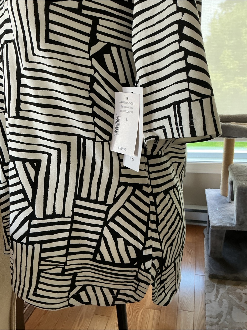 Black & White Cotton Blend Elbow Length Sleeve, Geometric Print Top